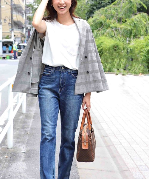 Jines(ジネス)の「ポケットTシャツ ★プレミアムスムースカットソー(Tシャツ/カットソー・レディース・オフホワイト/ブラック/グリーン/チャコールグレー・38)」の22枚目の写真