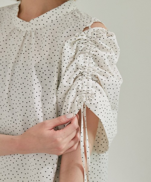 ROPE' PICNIC（ロペピクニック）の「洗える/袖2WAYドットブラウス（シャツ/ブラウス・レディース・ブラック系その他/ホワイト系その他・38）」の4枚目の写真