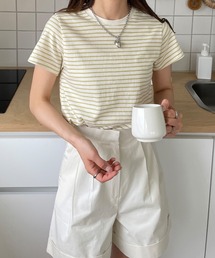 シンプルコンパクトボーダーTシャツ