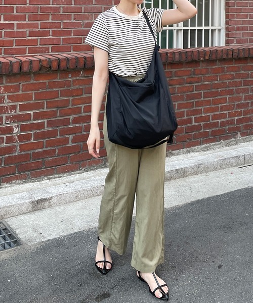 LE MORE（リモア）の「シンプルコンパクトボーダーTシャツ（Tシャツ/カットソー・レディース・オリーブ/ブラック/アイボリー・FREE）」の7枚目の写真