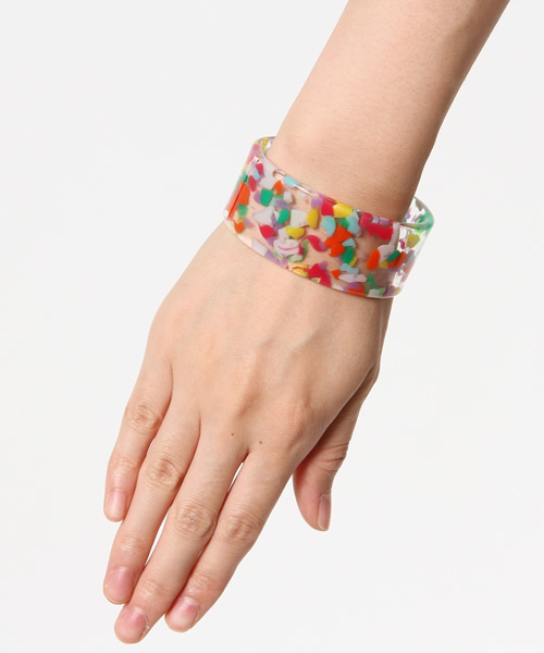 Ray BEAMS（レイビームス）の「MEM / アセチ バングル（バングル/リストバンド・レディース・ブラウン/その他1・ONE SIZE）」の6枚目の写真