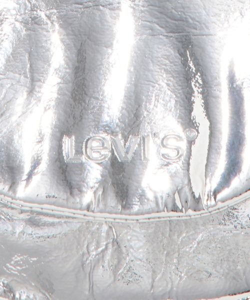 Levi's(リーバイス)の「Levi's/リーバイス LEVI'S(R)ACCESSORY SMALL クロスボディバッグ シルバー(ショルダーバッグ・レディース・シルバー・OS)」の8枚目の写真