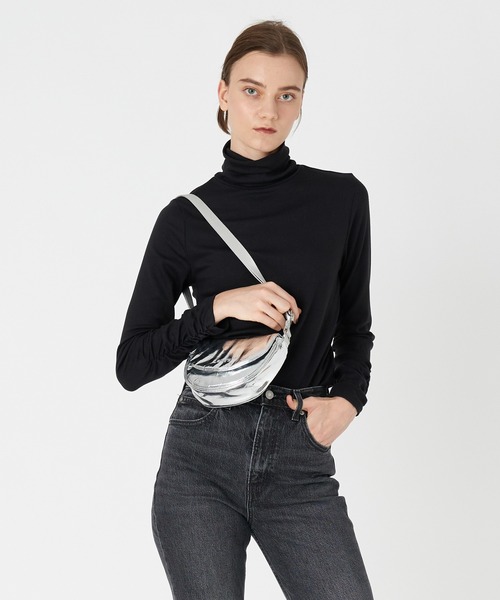 Levi's(リーバイス)の「Levi's/リーバイス LEVI'S(R)ACCESSORY SMALL クロスボディバッグ シルバー(ショルダーバッグ・レディース・シルバー・OS)」の9枚目の写真