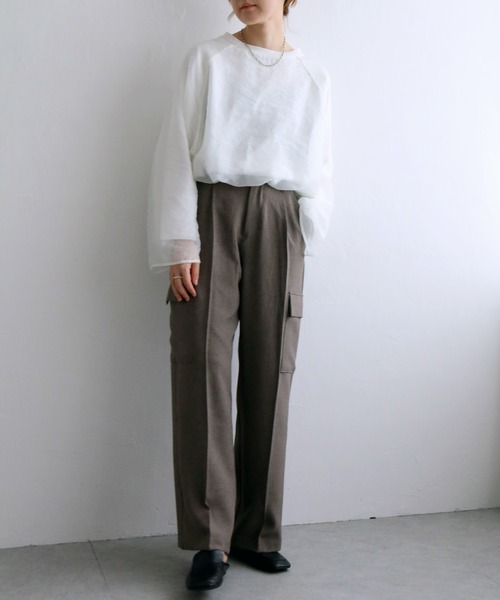 notch.(ノッチ)の「オーガンジー長袖Tブラウス(シャツ/ブラウス・レディース・ブラック/ベージュ/オフホワイト/ブラウン・M)」の10枚目の写真