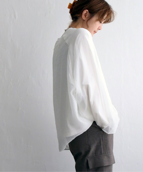 notch.(ノッチ)の「オーガンジー長袖Tブラウス(シャツ/ブラウス・レディース・ブラック/ベージュ/オフホワイト/ブラウン・M)」の15枚目の写真