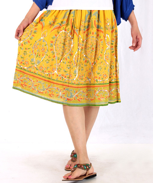 チャイハネ（チャイハネ）の「【チャイハネ】スパンコール刺繍パハージャミニスカート（スカート・レディース・ブルー/イエロー/ピンク/ホワイト/ブラック・FREE）」の4枚目の写真