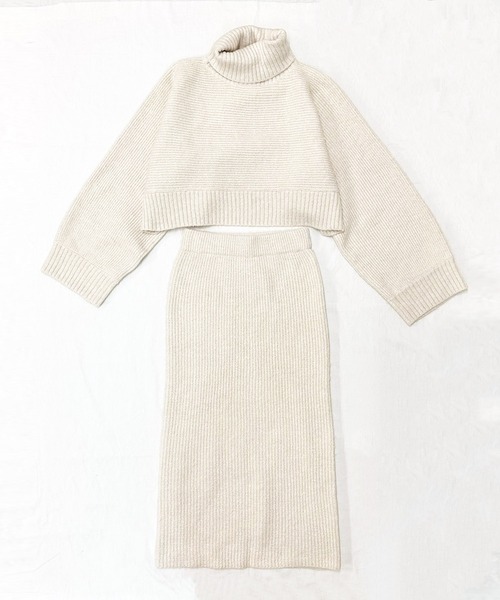 attiree(アティレー)の「【SET ITEM】ショート丈ニット タイトスカート(ワンピース・レディース・ベージュ/グレー/ピンク/アイボリー・SMALL/MEDIUM/LARGE)」の3枚目の写真