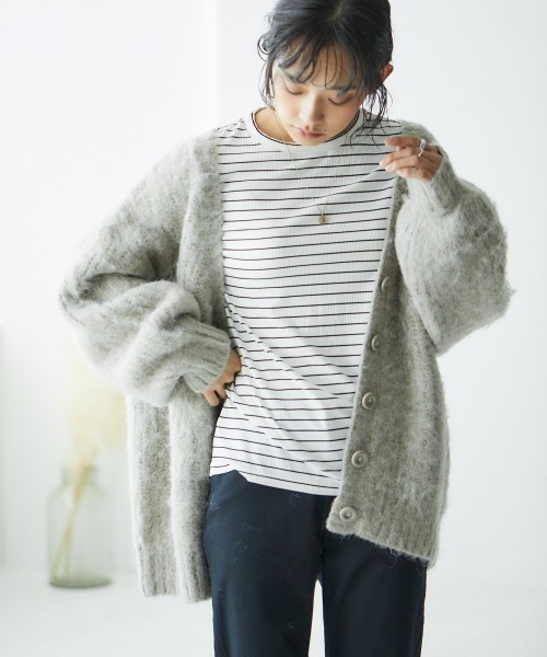 nissen（ニッセン）の「細リブクルーネックカットソートップス（Tシャツ/カットソー・レディース・コーラル/ブラウン系/ネイビー/ブラック/ホワイト×ブラック/サックスブルー/オフホワイト/ライトグレー/レッド/ネイビー×ホワイト・LL/L/S/M/3L）」の12枚目の写真