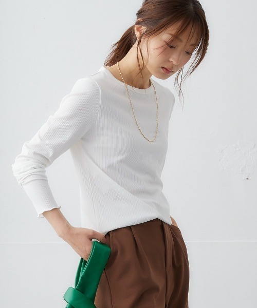 nissen（ニッセン）の「細リブクルーネックカットソートップス（Tシャツ/カットソー・レディース・コーラル/ブラウン系/ネイビー/ブラック/ホワイト×ブラック/サックスブルー/オフホワイト/ライトグレー/レッド/ネイビー×ホワイト・LL/L/S/M/3L）」の14枚目の写真