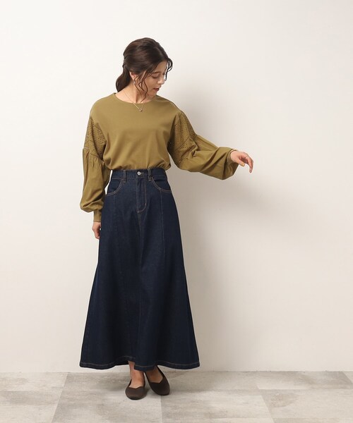 DRESKIP(ドレスキップ)の「◆【ぽわん袖で二の腕カバー】 刺繍デザイン切り替えトップス(Tシャツ/カットソー・レディース・ブラック/グリーン/こしょう色系/ライトベージュ・03/02/04)」の11枚目の写真