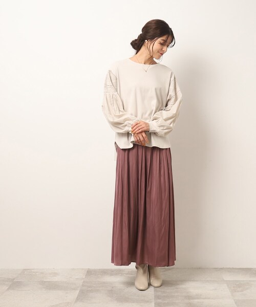 DRESKIP(ドレスキップ)の「◆【ぽわん袖で二の腕カバー】 刺繍デザイン切り替えトップス(Tシャツ/カットソー・レディース・ブラック/グリーン/こしょう色系/ライトベージュ・03/02/04)」の18枚目の写真