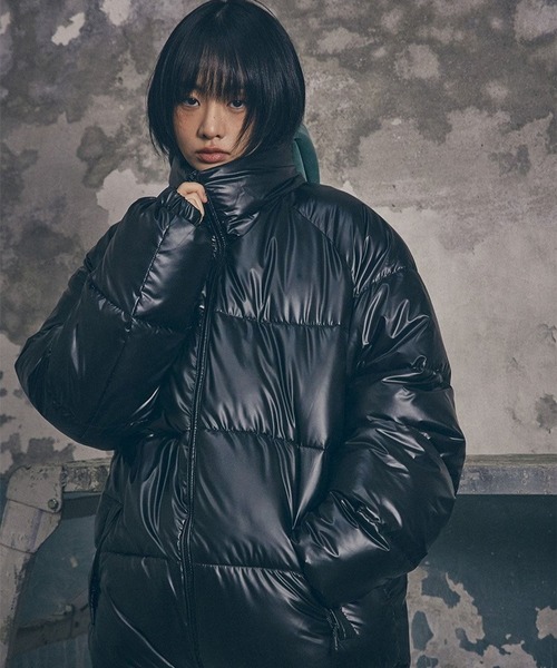 ALAND（エーランド）の「【UNISEX】Filluminate／GlossyPADDING /2996549（ダウンジャケット/コート・レディース・ブラック/チャコール・LARGE/MEDIUM）」の14枚目の写真