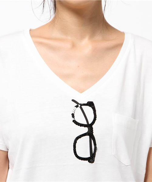 DISCOAT（ディスコート）の「【Discoat】スパンコールメガネT（Tシャツ/カットソー・レディース・オフホワイト/グレー/ネイビー/キャメル/カーキ・MEDIUM/LARGE）」の8枚目の写真