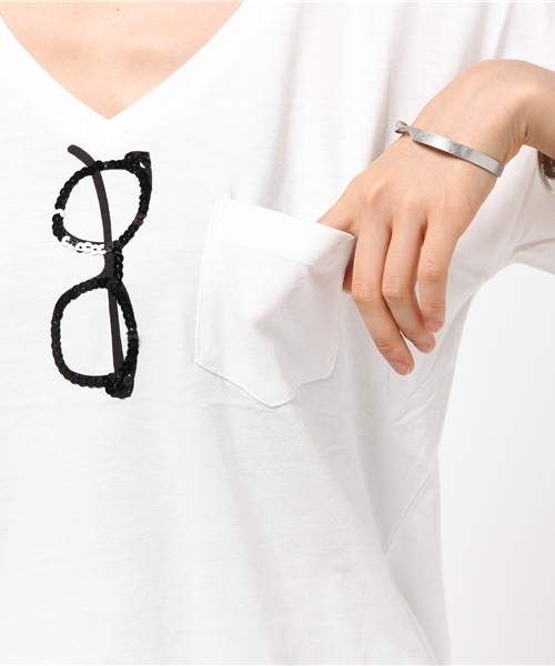 DISCOAT（ディスコート）の「【Discoat】スパンコールメガネT（Tシャツ/カットソー・レディース・オフホワイト/グレー/ネイビー/キャメル/カーキ・MEDIUM/LARGE）」の10枚目の写真