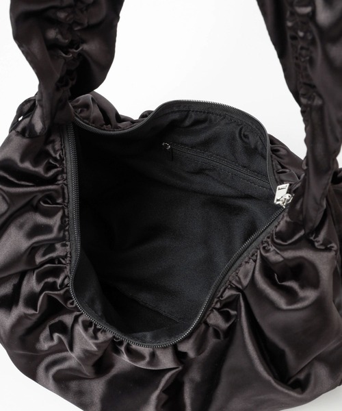 Heather（ヘザー）の「シャーリングサテンショルダー　102458（ショルダーバッグ・レディース・ブラック/ピンク/アイボリー/ピンク系その他・ONE SIZE）」の19枚目の写真