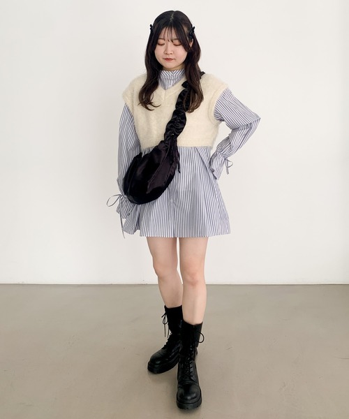 Damson Madder 黒 シャーリング サテン バッグ ショルダー Heather（ヘザー）の「シャーリングサテンショルダー（）」 - WEAR