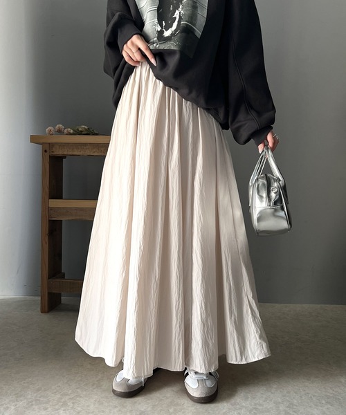 classicalelf(クラシカルエルフ)の「愛され、胸キュン。超軽量シルキータッチナイロンフレアスカート(スカート・レディース・オフホワイト/ブラック/ピンクベージュ・LARGE/MEDIUM/SMALL/X-LARGE)」の22枚目の写真