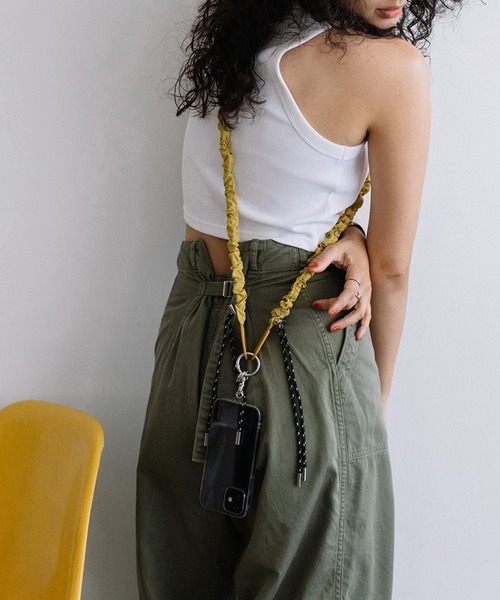 【セール】SETUP7限定メタリックシルバーが登場！【BEAURE】ナイロン ギャザー モバイル ストラップショルダー B-24003（スマホグッズ）｜Beau're（ヴュレ）