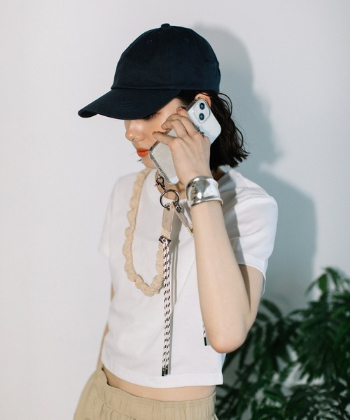 Beau're（ヴュレ）の「SETUP7限定メタリックシルバーが登場！【BEAURE】ナイロン ギャザー モバイル ストラップショルダー B-24003（スマホグッズ・レディース・ブラック/ライトグレー/ライトパープル/アイボリー/イエロー/シルバー・FREE）」の17枚目の写真