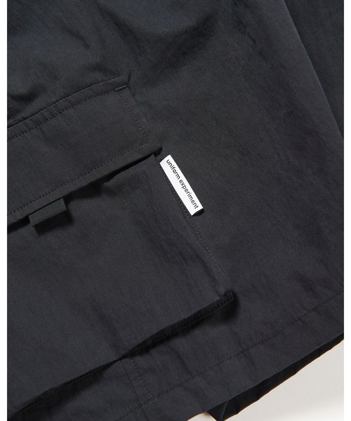 uniform experiment(ユニフォームエクスペリメント)の「FIELD CARGO SHORTS(カーゴパンツ・メンズ・ブラック/カーキ・4/3/2/1)」の7枚目の写真