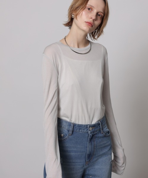 CADUNE(カデュネ)の「シンプルカットソー(Tシャツ/カットソー・レディース・ホワイト/ブラック/ライトグレー/ライトイエロー・38)」の3枚目の写真