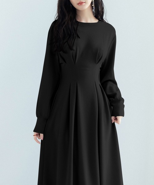 SAISON DE PAPILLON（セゾンドパピヨン）の「タックデザインミモレ丈カットソーワンピース（ワンピース・レディース・グレー/ベージュ/ネイビー/ブラック・S/M/L）」の10枚目の写真