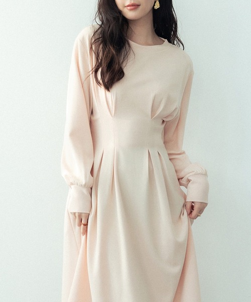 SAISON DE PAPILLON（セゾンドパピヨン）の「タックデザインミモレ丈カットソーワンピース（ワンピース・レディース・グレー/ベージュ/ネイビー/ブラック・S/M/L）」の17枚目の写真