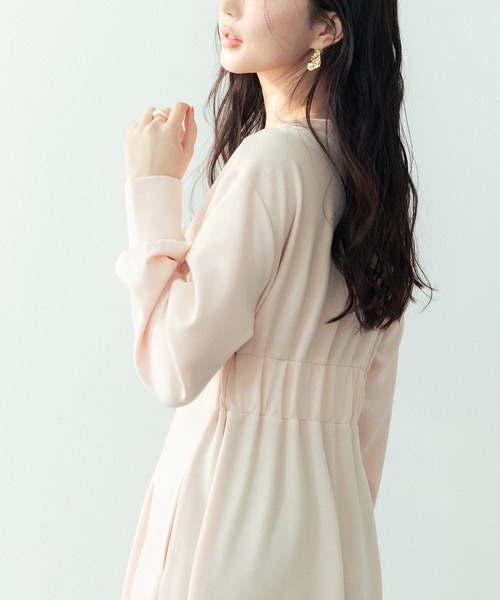 SAISON DE PAPILLON（セゾンドパピヨン）の「タックデザインミモレ丈カットソーワンピース（ワンピース・レディース・グレー/ベージュ/ネイビー/ブラック・S/M/L）」の19枚目の写真