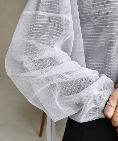 Social GIRL(ソーシャルガール)の「ショート丈チュールトップス(Tシャツ/カットソー・レディース・ブラック/アイボリー/パープル/ネイビー/グレー・M)」の7枚目の写真