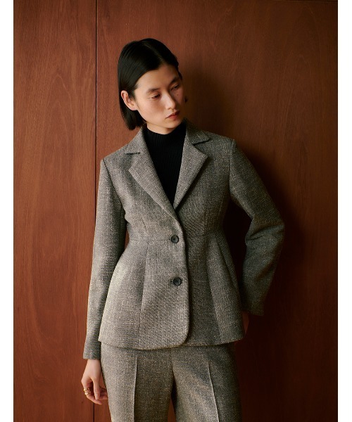 RANDEBOO（ランデブー）の「Tweed peplum jacket（テーラードジャケット・レディース・グレー/ブラウン・0/1）」の2枚目の写真