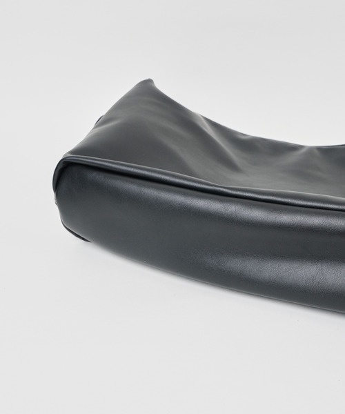 WEGO（ウィゴー）の「WEGO/レザータッチBIGショルダー（ショルダーバッグ・レディース・ブラック/ダークブラウン/グレー・FREE）」の12枚目の写真