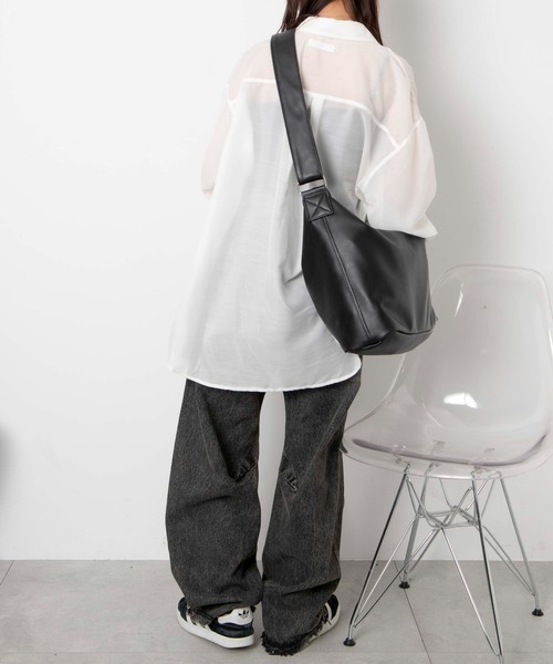 WEGO（ウィゴー）の「WEGO/レザータッチBIGショルダー（ショルダーバッグ・レディース・ブラック/ダークブラウン/グレー・FREE）」の14枚目の写真