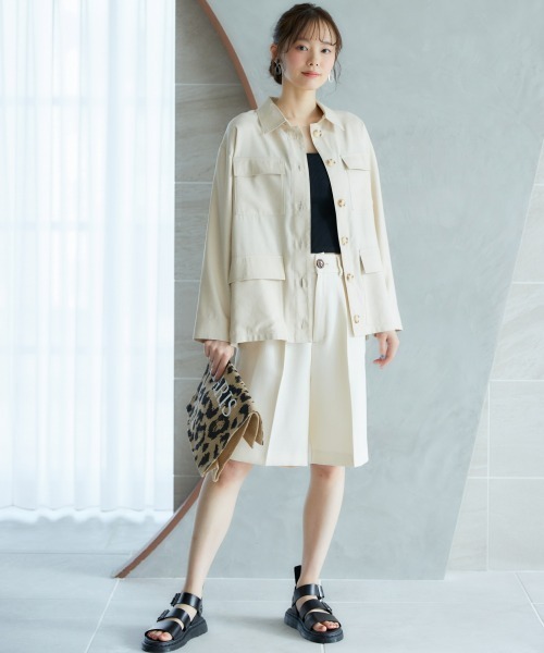 miclat（ミクラ）の「大きいサイズ　ＢＩＧシルエットシャツ　miclat（シャツ/ブラウス・レディース・ネイビー/ベージュ・LL/L/5L/4L/3L）」の9枚目の写真