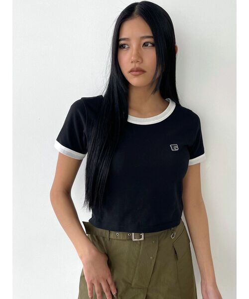 EMODA(エモダ)の「フィットショートTシャツ(Tシャツ/カットソー・レディース・ピンク/ブラウン/ホワイト/ブラック・FREE)」の6枚目の写真