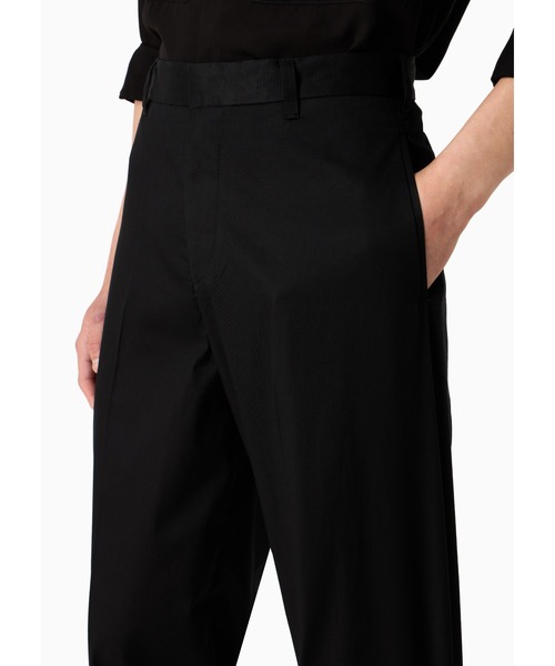 EMPORIO ARMANI(エンポリオアルマーニ)の「【エンポリオ アルマーニ】チノパンツ コンフォートコットンツイル製(チノパンツ・メンズ・ブラック/ベージュ/ネイビー・48/50/52/54/44)」の4枚目の写真