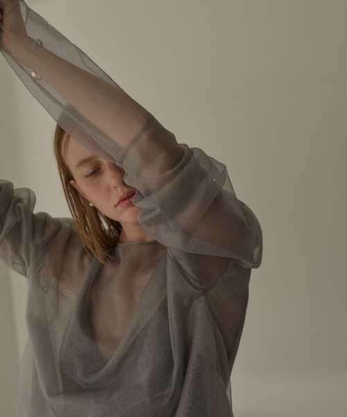 MANOF(マノフ)の「DOUBLE LAYERED SHEER TOPS(ニット/セーター・レディース・シルバー/ブラック/ミント/ピンク・S/M)」の4枚目の写真