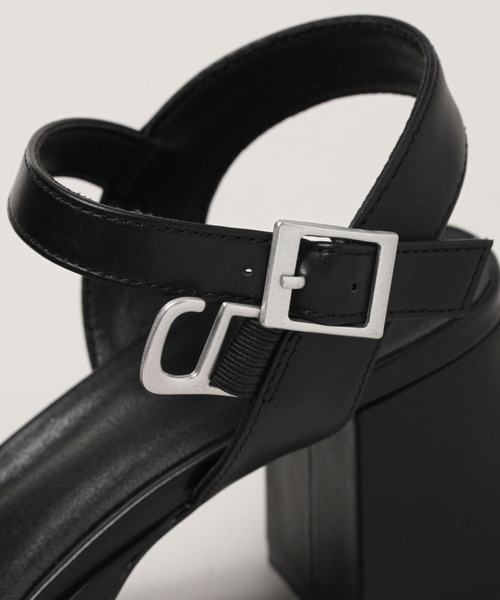 RAGEBLUE（レイジブルー）の「スクエアトゥー/ストラップ厚底チャンキーヒールサンダル（サンダル・レディース・ブラック・MEDIUM/LARGE）」の18枚目の写真