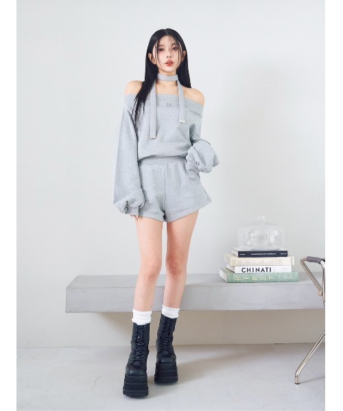 Darich（ダーリッチ）の「オフショルラメスウェットトップス