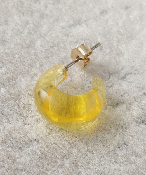 OPAQUE.CLIP（オペークドットクリップ）の「◆クリアカラーミニフープピアス（ピアス（両耳用）・レディース・パープル系4/ホワイト/イエロー・00）」の5枚目の写真