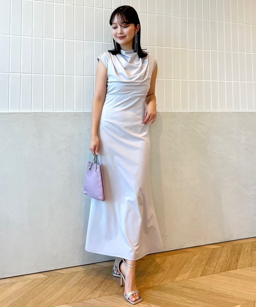 anuans（アニュアンス）の「フロントドレープジャージーワンピース