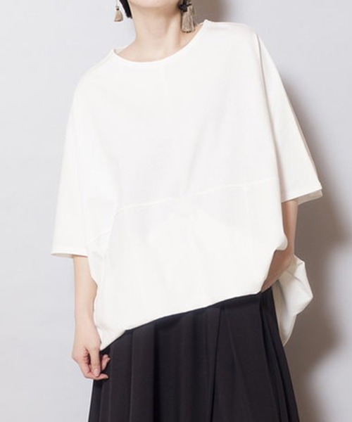 OSMOSIS（オズモーシス）の「ドレープヘムプルオーバー（Tシャツ/カットソー・レディース・サックスブルー/ブラック/ホワイト・ONE SIZE）」の2枚目の写真