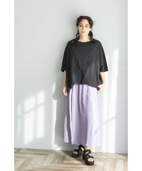 OSMOSIS（オズモーシス）の「ドレープヘムプルオーバー（Tシャツ/カットソー・レディース・サックスブルー/ブラック/ホワイト・ONE SIZE）」の8枚目の写真