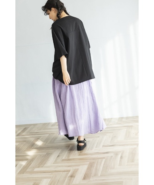 OSMOSIS（オズモーシス）の「ドレープヘムプルオーバー（Tシャツ/カットソー・レディース・サックスブルー/ブラック/ホワイト・ONE SIZE）」の6枚目の写真