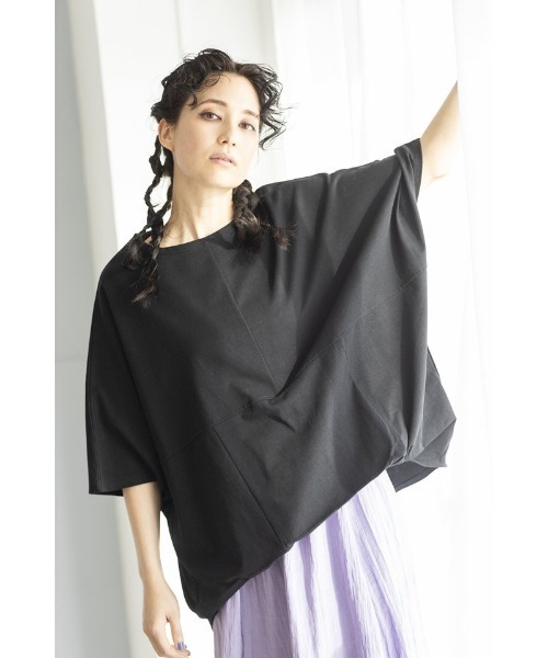 OSMOSIS（オズモーシス）の「ドレープヘムプルオーバー（Tシャツ/カットソー・レディース・サックスブルー/ブラック/ホワイト・ONE SIZE）」の5枚目の写真