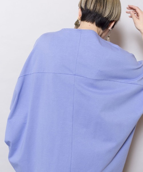 OSMOSIS（オズモーシス）の「ドレープヘムプルオーバー（Tシャツ/カットソー・レディース・サックスブルー/ブラック/ホワイト・ONE SIZE）」の21枚目の写真