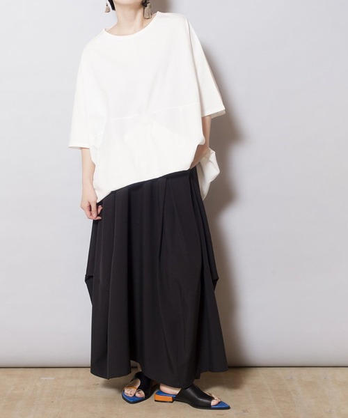 OSMOSIS（オズモーシス）の「ドレープヘムプルオーバー（Tシャツ/カットソー・レディース・サックスブルー/ブラック/ホワイト・ONE SIZE）」の20枚目の写真