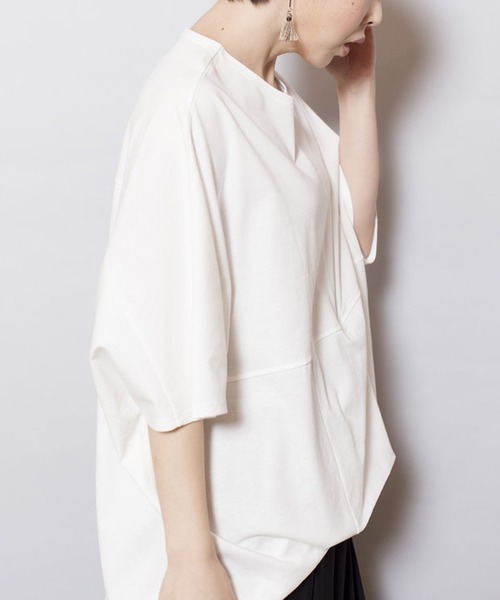 OSMOSIS（オズモーシス）の「ドレープヘムプルオーバー（Tシャツ/カットソー・レディース・サックスブルー/ブラック/ホワイト・ONE SIZE）」の13枚目の写真