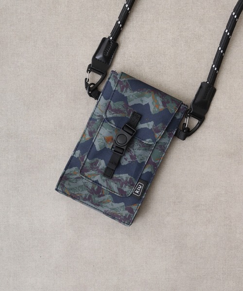 KiU(キウ)の「KiU 600D WR PHONE POUCH(スマホグッズ・メンズ・ネイビー系/ブラック/ライトベージュ/ブラック系・FREE)」の15枚目の写真