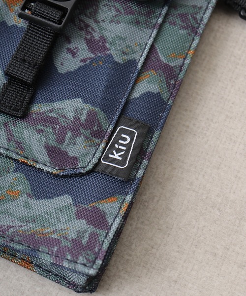 KiU(キウ)の「KiU 600D WR PHONE POUCH(スマホグッズ・メンズ・ネイビー系/ブラック/ライトベージュ/ブラック系・FREE)」の19枚目の写真