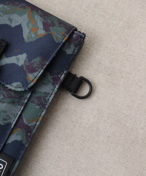 KiU(キウ)の「KiU 600D WR PHONE POUCH(スマホグッズ・メンズ・ネイビー系/ブラック/ライトベージュ/ブラック系・FREE)」の20枚目の写真